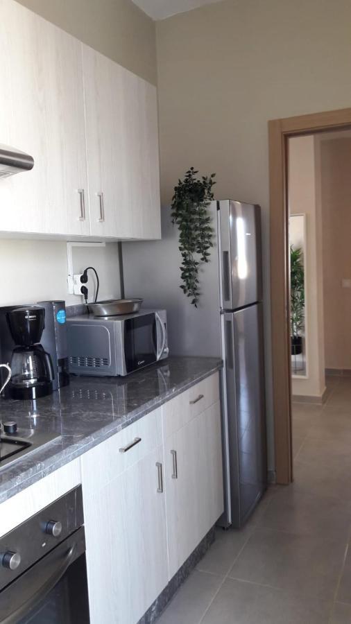 Appart. Luxueux Avec Piscine, Cosy, Bien Situe Bouznika Exteriör bild